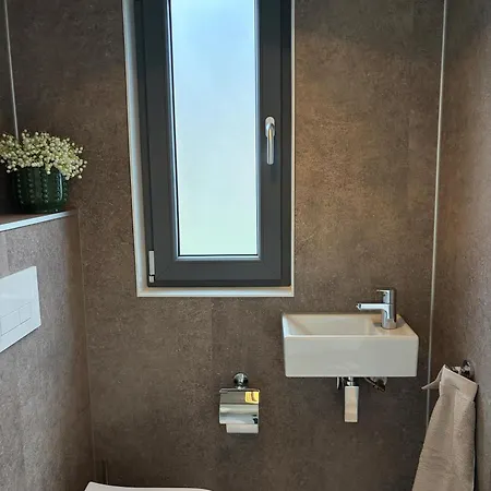 Enkhuizer Beachhouse Sinne Nr 514 *